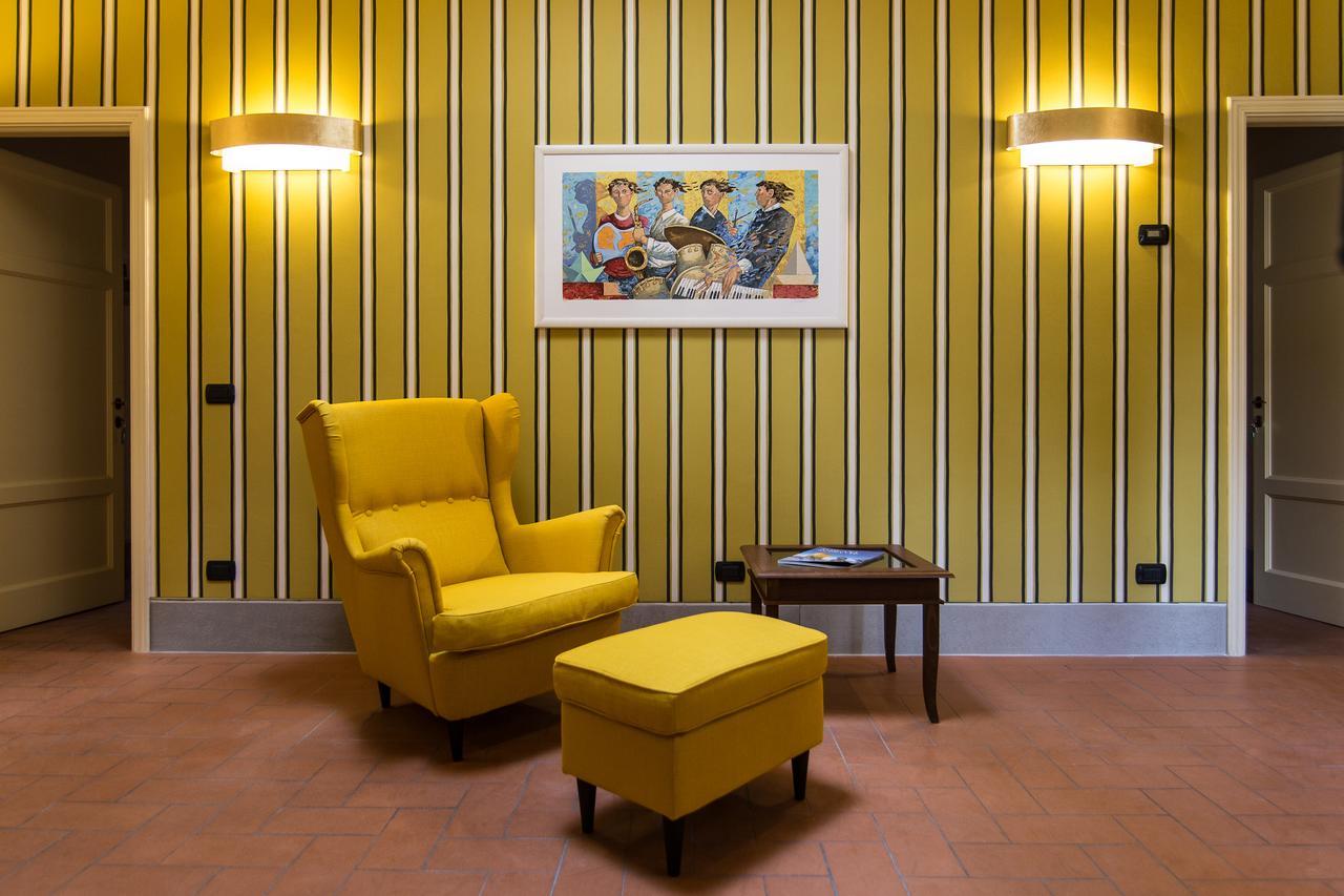 B&B Residenza Di Via Fontana Lucca Eksteriør billede