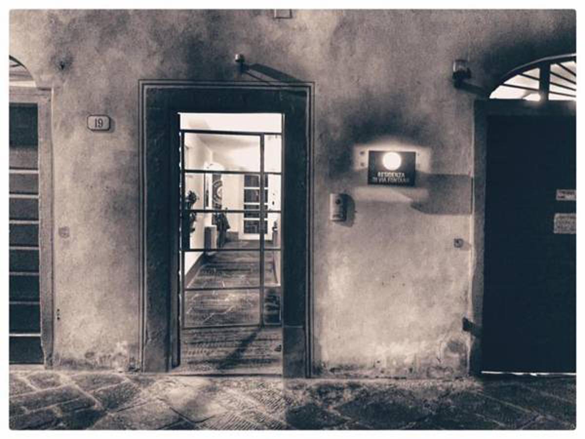 B&B Residenza Di Via Fontana Lucca Eksteriør billede