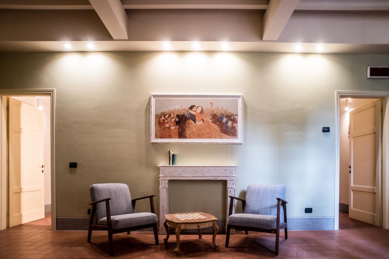 B&B Residenza Di Via Fontana Lucca Eksteriør billede