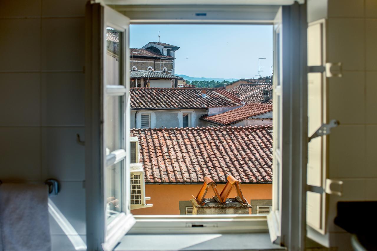 B&B Residenza Di Via Fontana Lucca Eksteriør billede