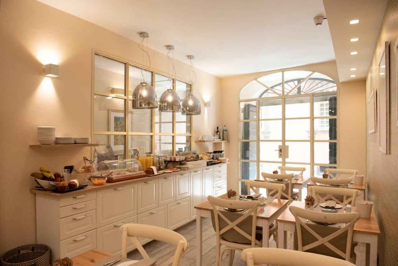 B&B Residenza Di Via Fontana Lucca Eksteriør billede